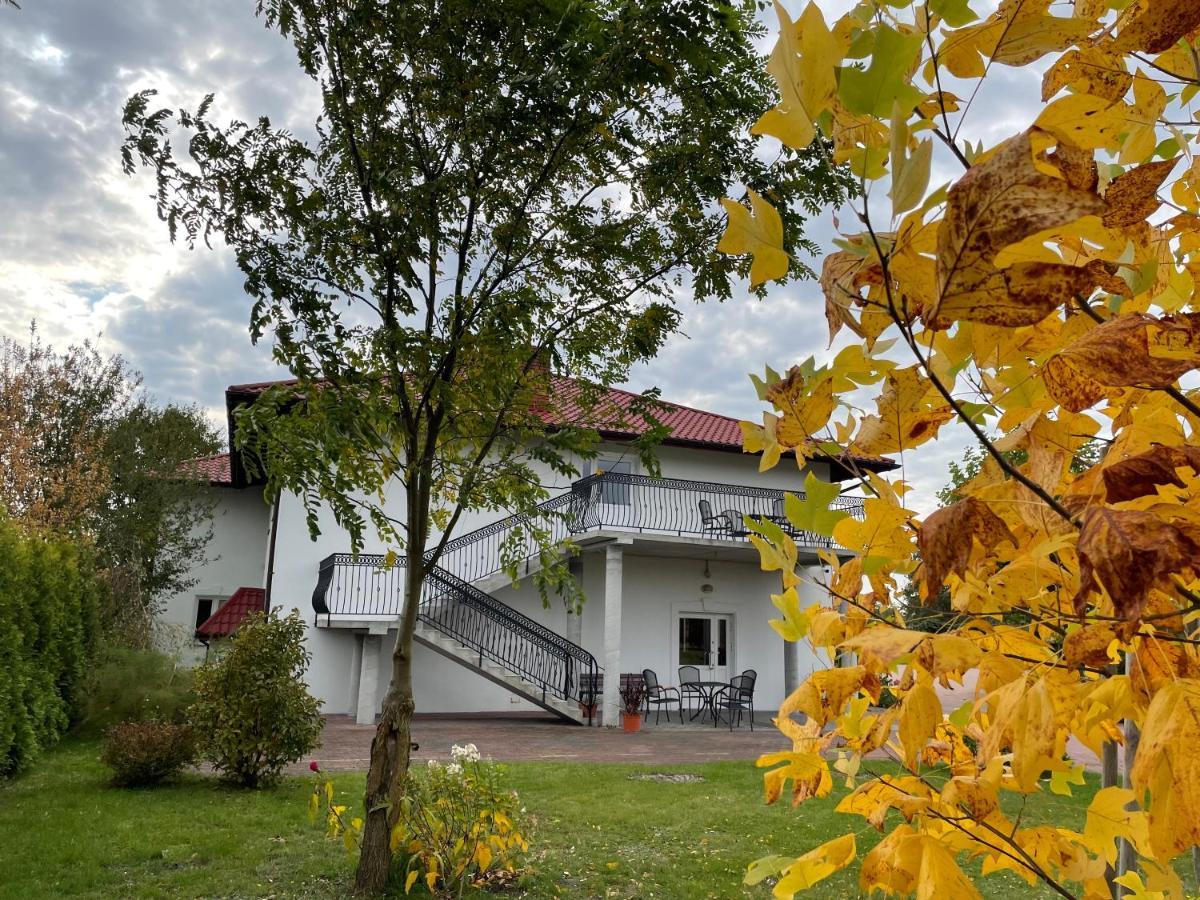 Zajazd Gielarek Grebow Exteriör bild