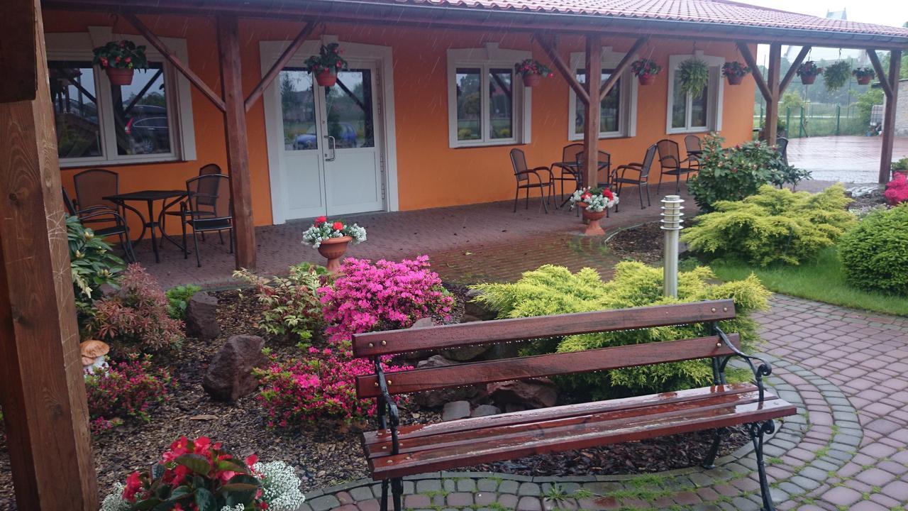 Zajazd Gielarek Grebow Exteriör bild